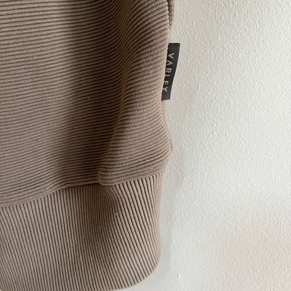 Varley Vine Half-Zip Ottoman Pullover in Stone Olive Beige Green, size L - Picture 8 of 14